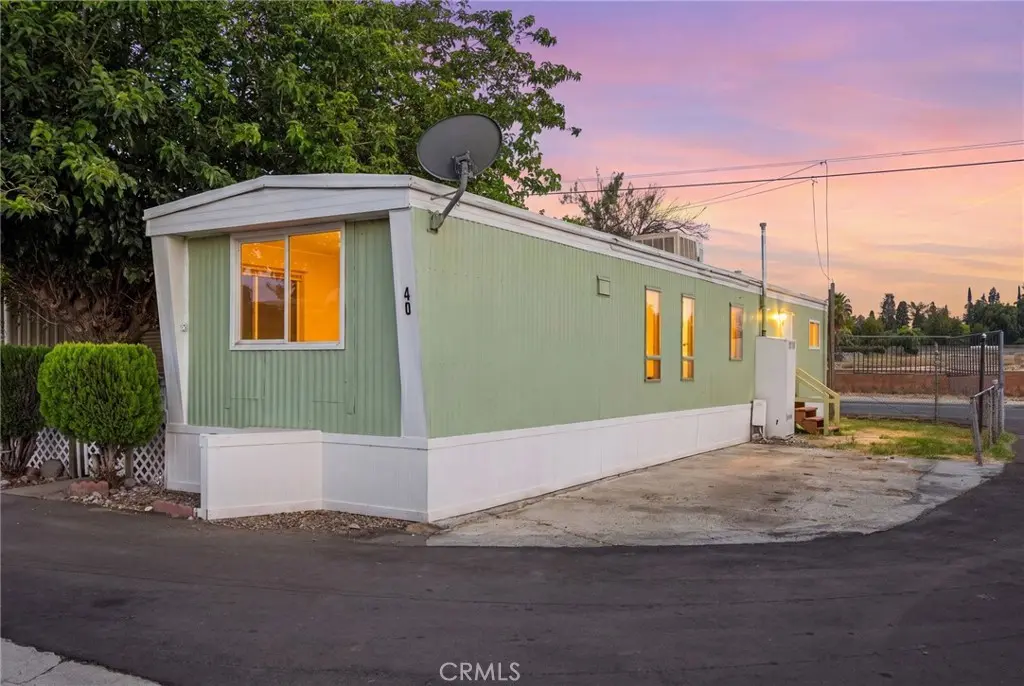 Manufactured In Park for sale at 2150 S San Jacinto Avenue 40, San Jacinto, CA featuring 2 beds and 2 baths
