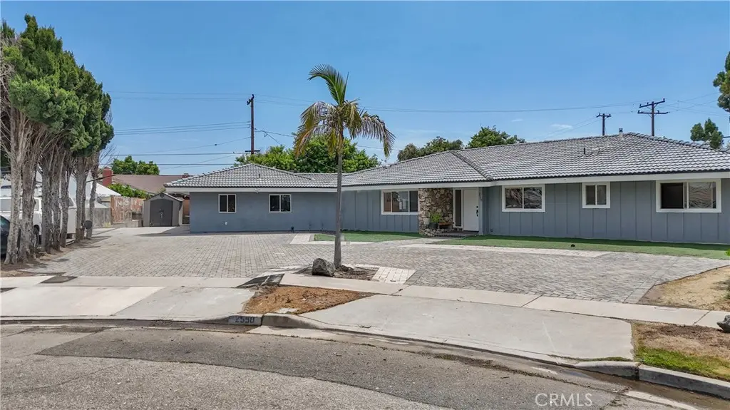 Single Family Residence for sale at 2550 W Rowland Avenue, Anaheim, CA featuring 6 beds and 5 baths