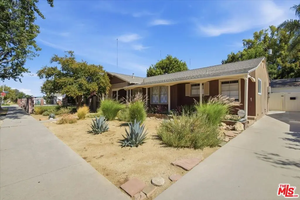 12818 Hatteras Street, Valley Village, CA — listing photo 1