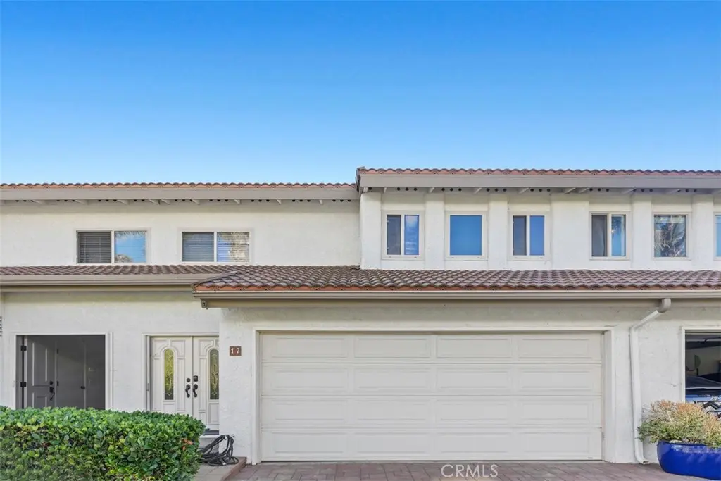 Townhouse for sale at 17 Vista Encanta, San Clemente, CA featuring 3 beds and 4 baths
