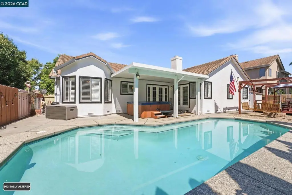 Single Family Residence for sale at 2900 Candleberry Way, Fairfield, CA featuring 4 beds and 2 baths