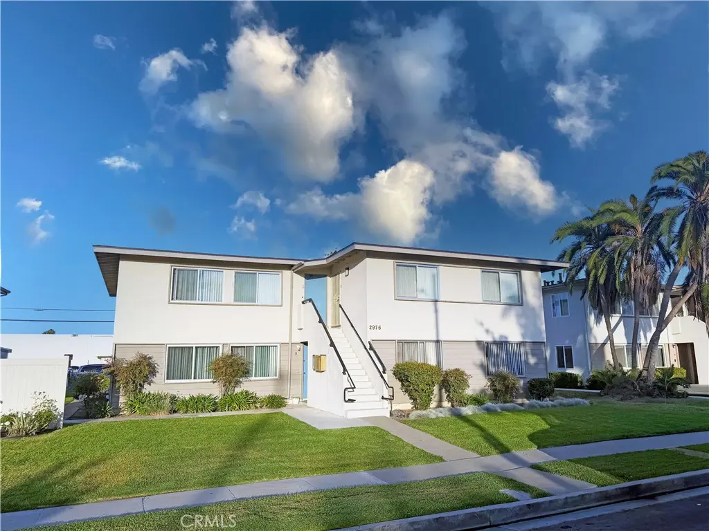 2976 Royal Palm, Costa Mesa, CA — listing photo 1