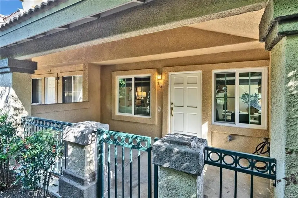 Residential Lease for rent at 312 Torito Ln, Diamond Bar, Los Angeles County, CA featuring 3 beds and 3 baths