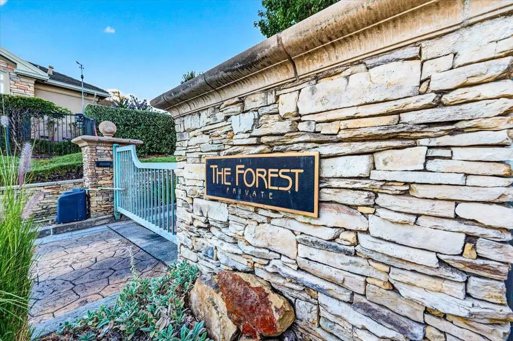 2005 Hecker Pass Hwy, Gilroy, CA — listing photo 1