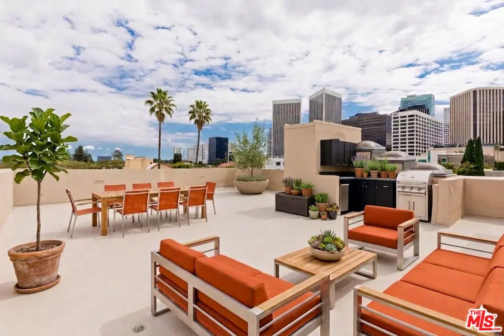 Condominium for sale at 9921 Durant Drive 2, Beverly Hills, CA featuring 3 beds and 4 baths