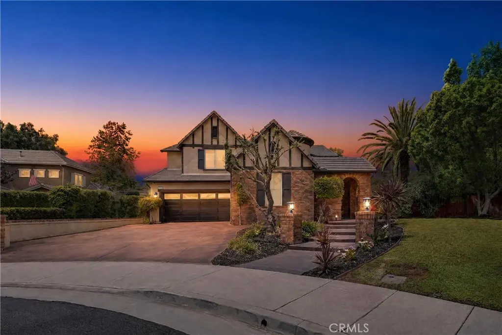Single Family Residence for sale at 27126 Coral Bells Way, Murrieta, CA featuring 5 beds and 5 baths