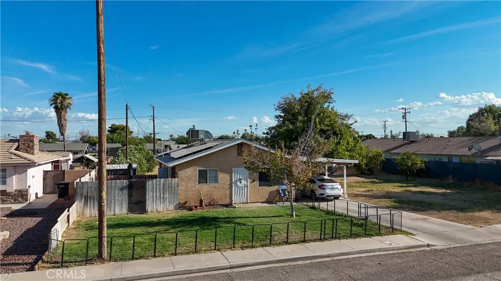 724 E Michigan Avenue, Blythe, CA — listing photo 1