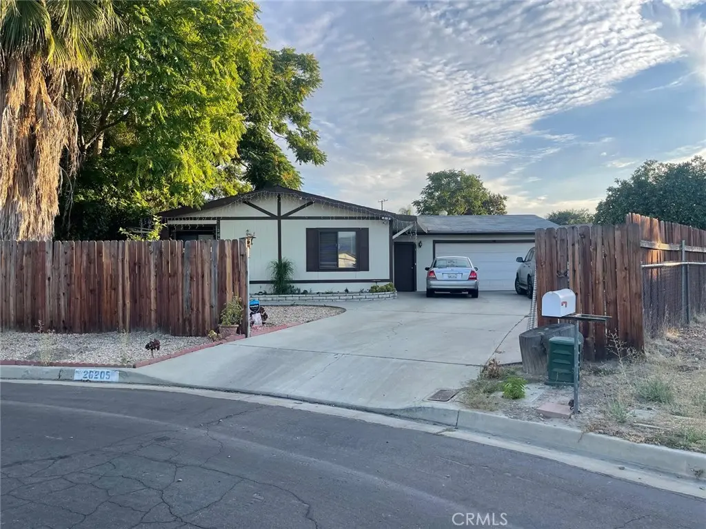 Manufactured On Land for sale at 26205 Frazier, Hemet, CA featuring 2 beds and 2 baths