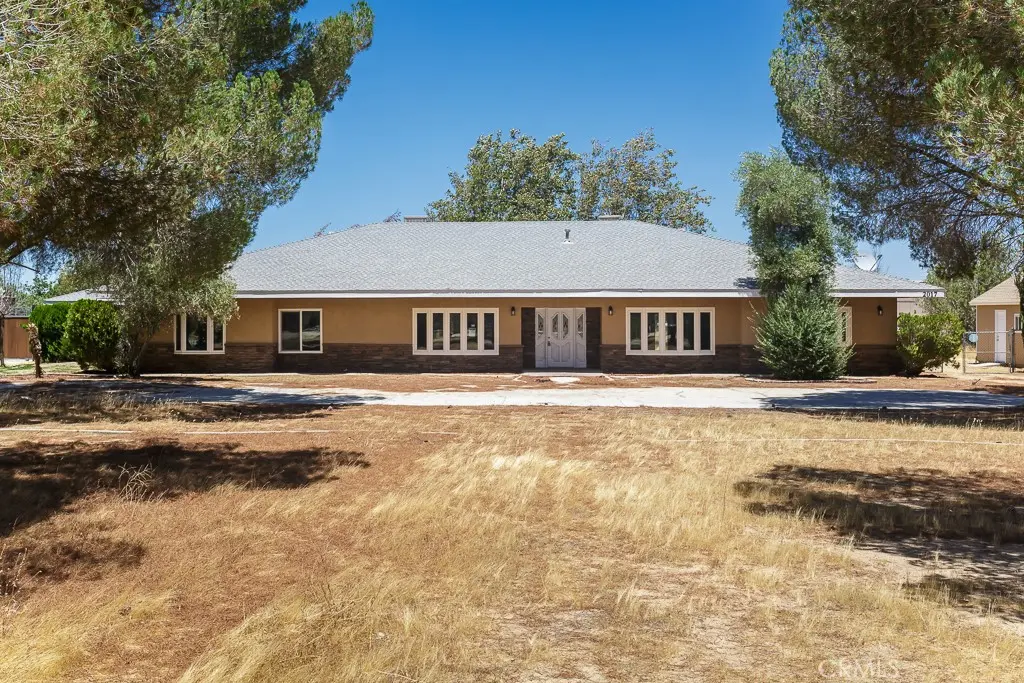 Single Family Residence for sale at 2017 W Avenue O4, Palmdale, CA featuring 3 beds and 3 baths