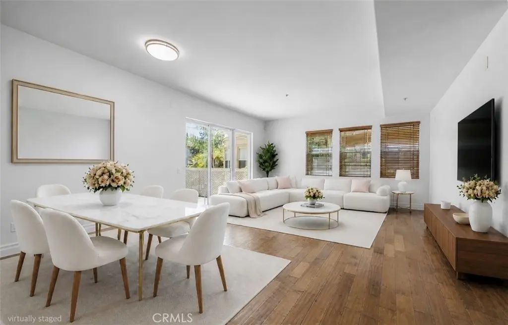Condominium for sale at 917 S New Hampshire 215, Los Angeles, CA featuring 2 beds and 2 baths
