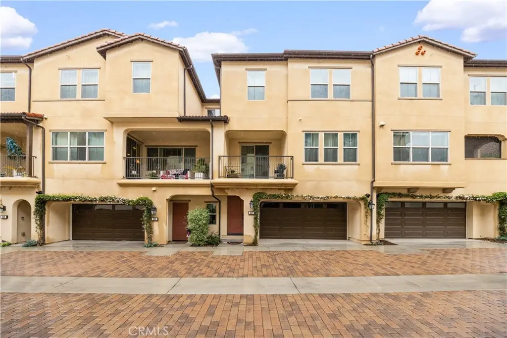 207 Winterbrook, Lake Forest, CA — listing photo 1