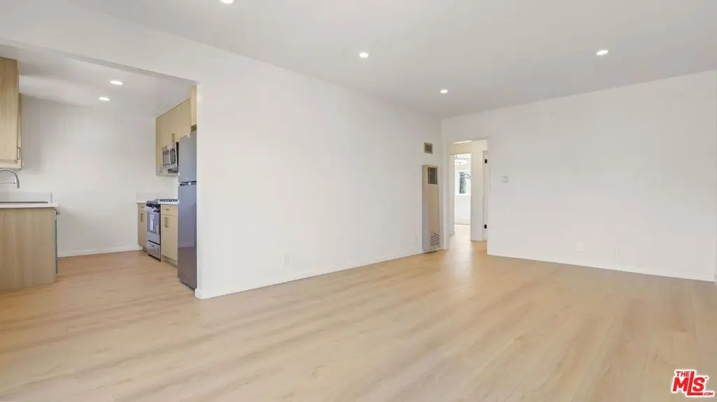 Condominium for rent at 1413 18th Street D, Santa Monica, CA featuring 3 beds and 2 baths
