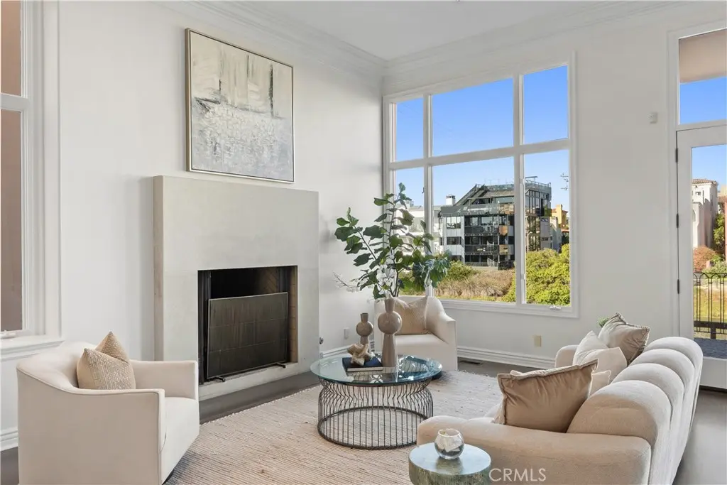 5206 Pacific Avenue, Marina Del Rey, CA — listing photo 1