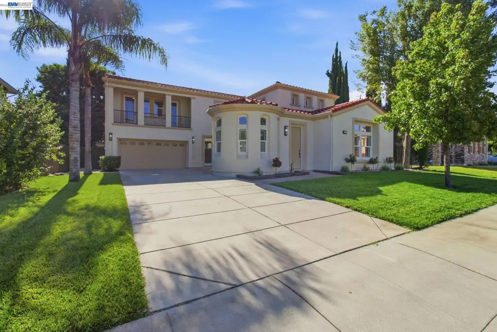 Single Family Residence for sale at 2200 Lotus Way, Tracy, CA featuring 6 beds and 6 baths