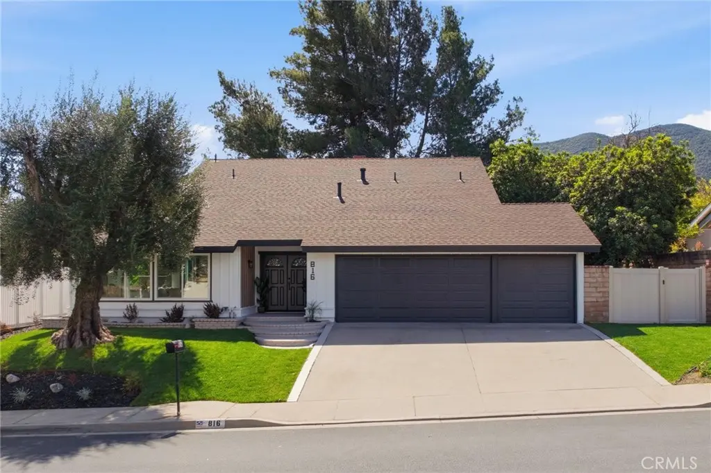 816 Pamela Wood Street, Newbury Park, CA — listing photo 1