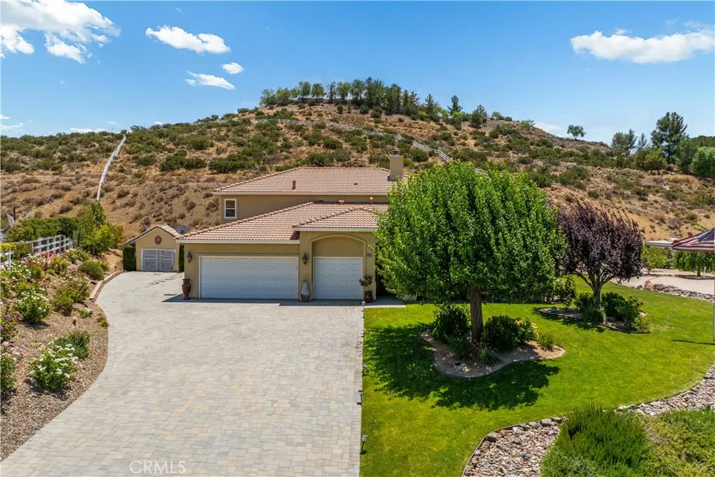 34016 Desert, Acton, CA — listing photo 1