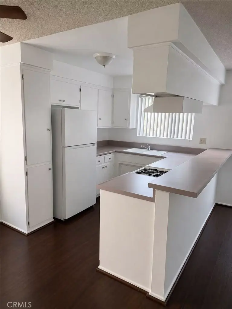 Residential Lease for rent at 7529 Hellman Avenue 10, Rosemead, Los Angeles County, CA featuring 1 bed and 1 bath