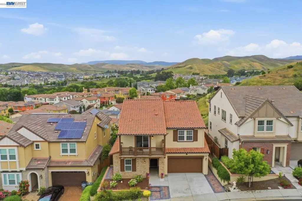 Single Family Residence for sale at 3871 Highpointe Ct, Dublin, CA featuring 4 beds and 4 baths