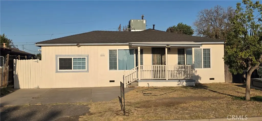 Single Family Residence for sale at 2894 Elm, Merced, CA featuring 3 beds and 1 bath