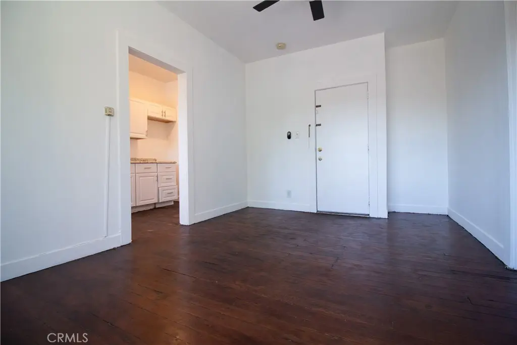 Apartment for rent at 1316 Mariposa Avenue 210, Los Angeles, CA featuring 1 bed and 1 bath