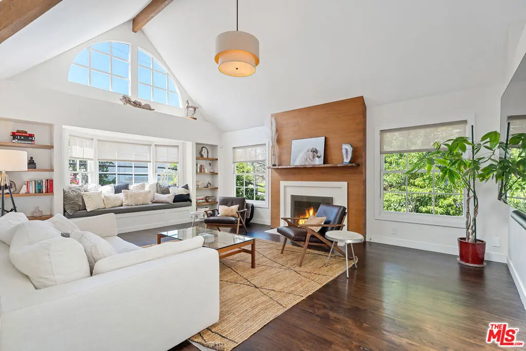 Single Family Residence for rent at 8926 Wonderland Avenue, Los Angeles, CA featuring 3 beds and 3 baths