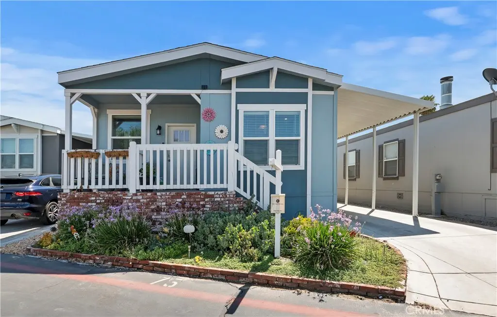Manufactured In Park for sale at 1445 W Florida 75, Hemet, CA featuring 3 beds and 2 baths