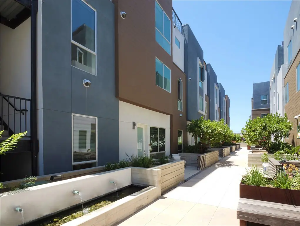 Townhouse for sale at 1920 S Pacific Coast HWY 118, Redondo Beach, CA featuring 3 beds and 3 baths