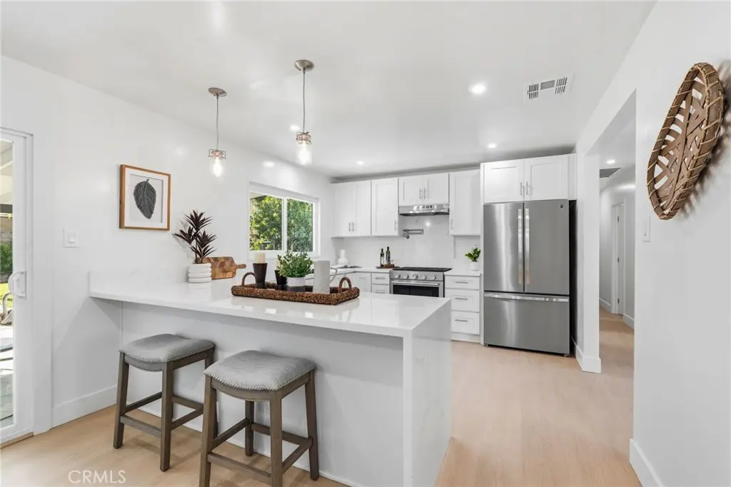 585 N Wendy, Newbury Park, CA — listing photo 1