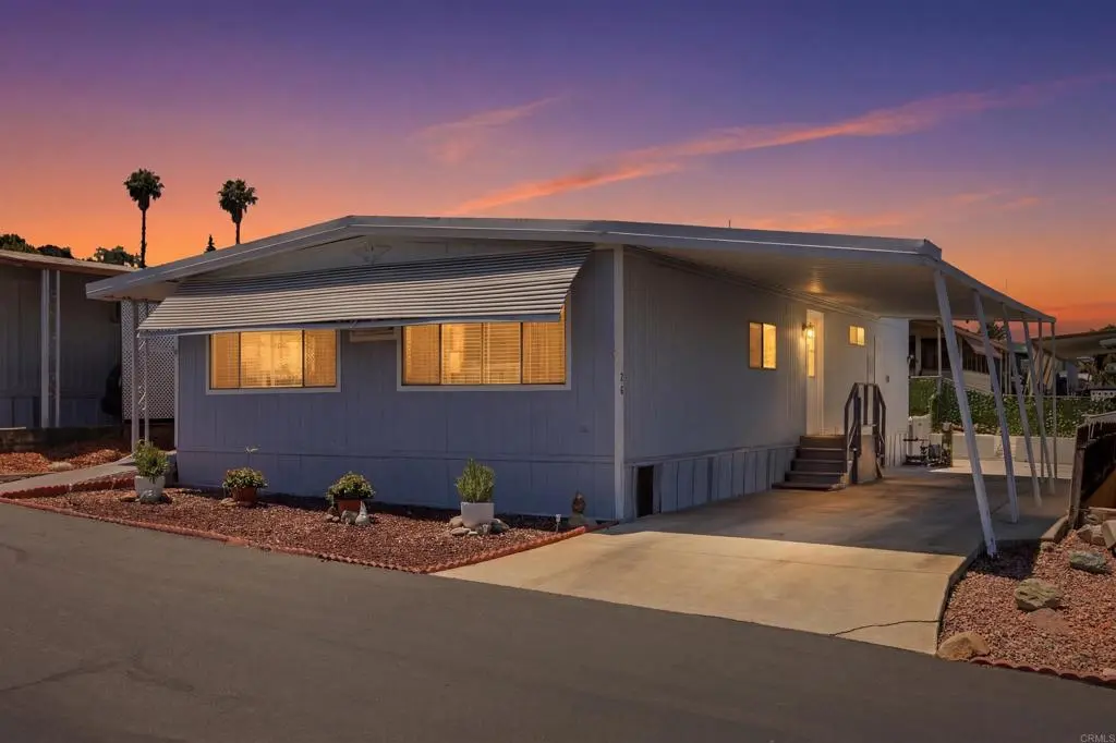 718 Sycamore Ave 26, Vista, CA — listing photo 1