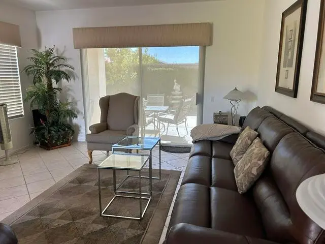 Residential Lease for rent at 39830 Somerset Avenue, Palm Desert, Riverside County, CA featuring 2 beds and 2 baths