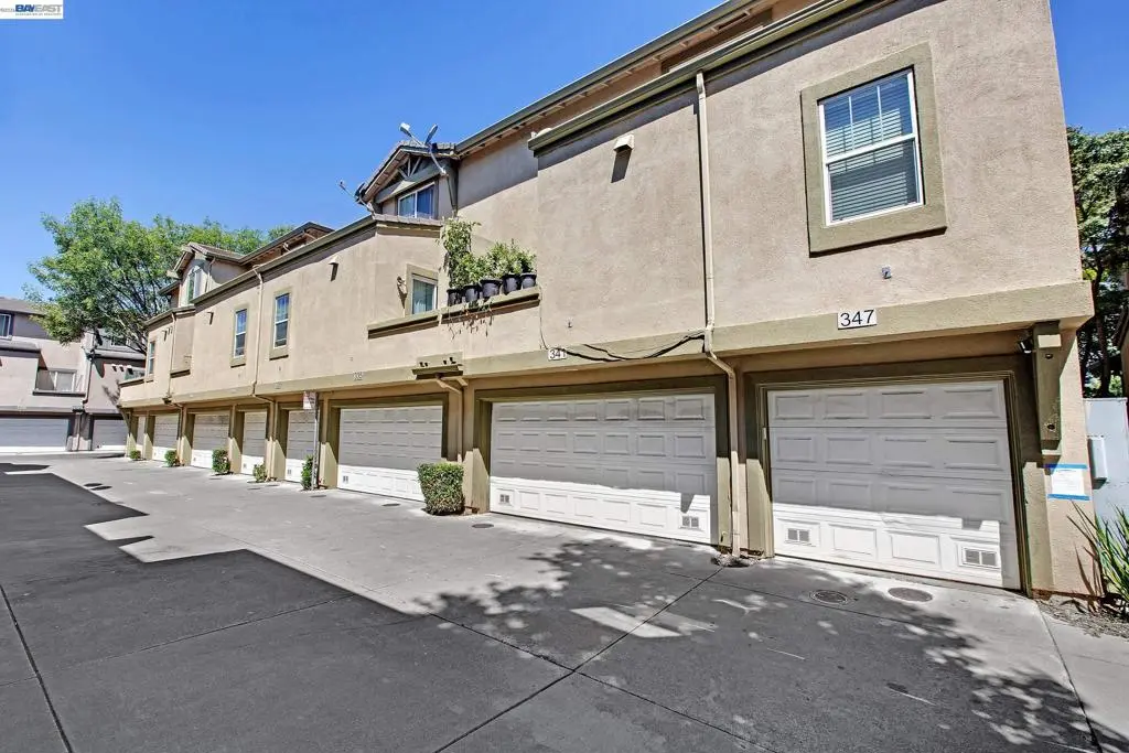 Condominium for sale at 341 Imagination Pl, Milpitas, CA featuring 3 beds and 3 baths