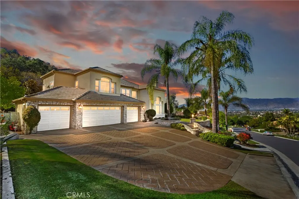 Residential Lease for rent at 2533 Palomino Drive, Covina, Los Angeles County, CA featuring 5 beds and 5 baths