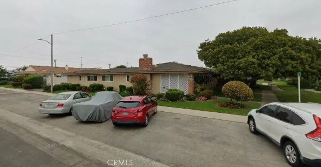 205 E Fiesta Green, Port Hueneme, CA — listing photo 1