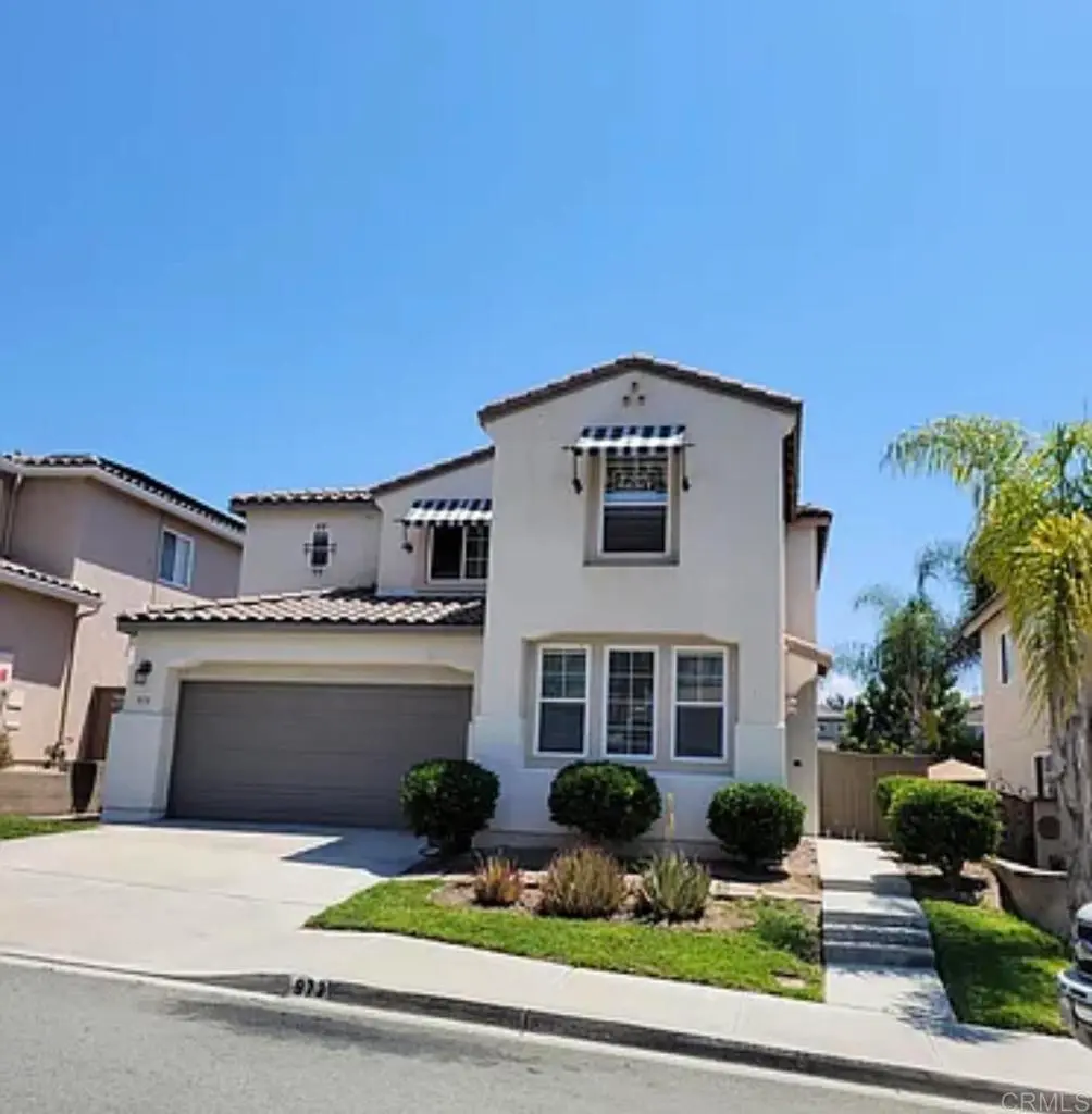 Single Family Residence for rent at 973 Yosemite Drive, Chula Vista, CA featuring 4 beds and 4 baths