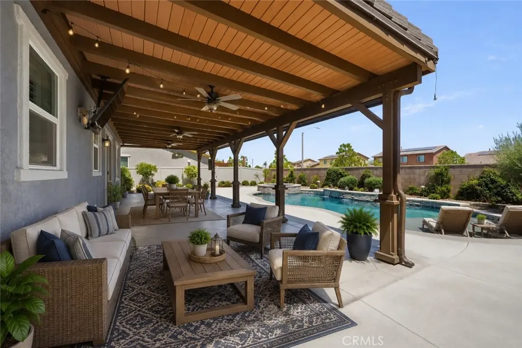 Single Family Residence for sale at 29136 Tanoak, Lake Elsinore, CA featuring 5 beds and 3 baths