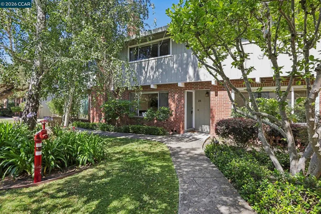 Condominium for sale at 2135 Ascot Dr 23, Moraga, CA featuring 2 beds and 3 baths