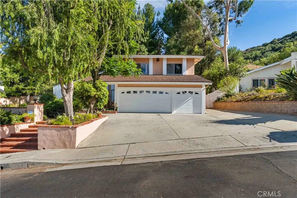 19932 Turnberry, Tarzana, CA — listing photo 1