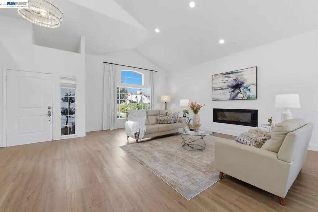 Single Family Residence for sale at 4178 Rockcreek Dr, Danville, CA featuring 4 beds and 3 baths