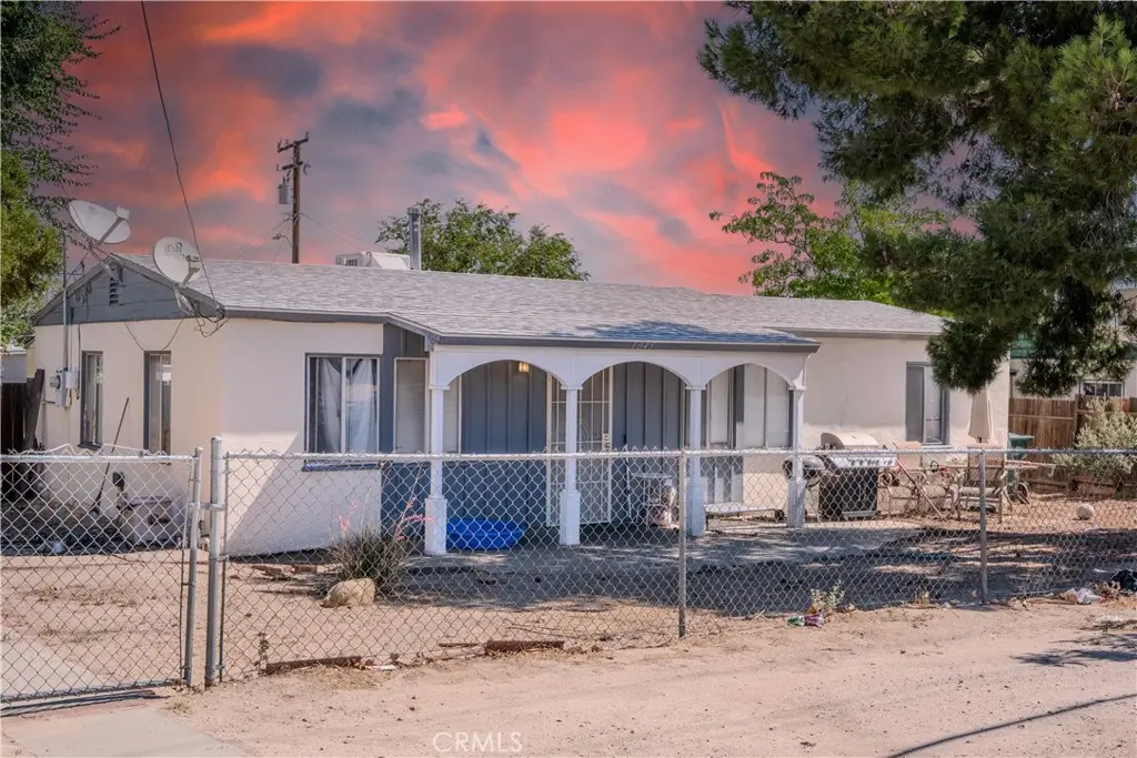 1045 Elizabeth Lake Road, Palmdale, CA — listing photo 1