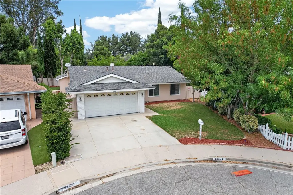 24441 Denise Pl, Newhall, CA — listing photo 1