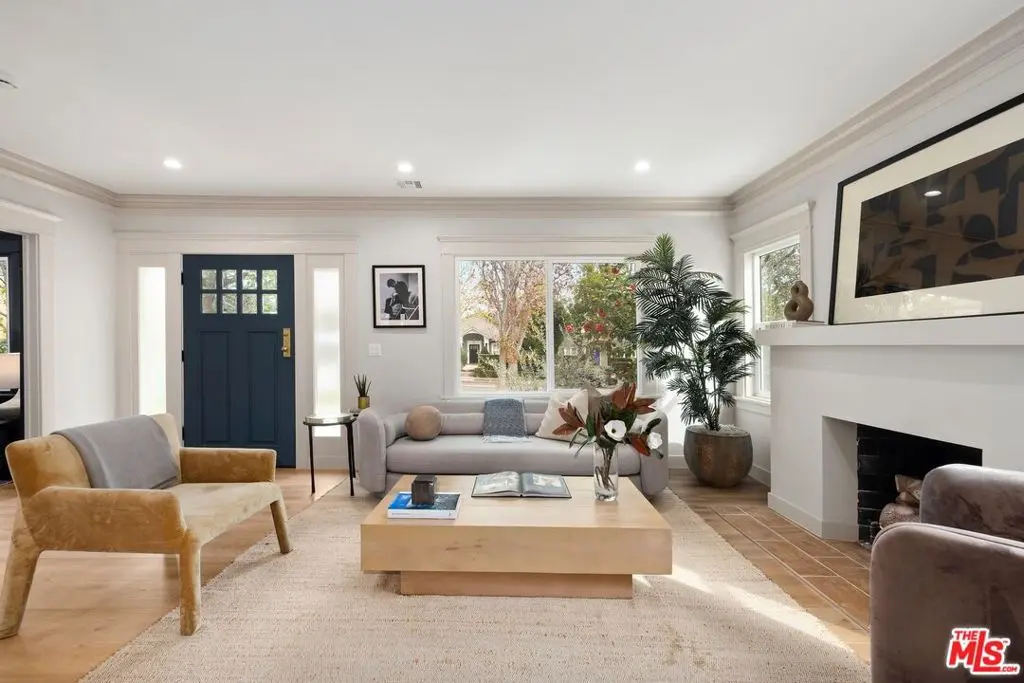 Single Family Residence for sale at 1337 N Orange Grove Avenue, West Hollywood, CA featuring 3 beds and 4 baths