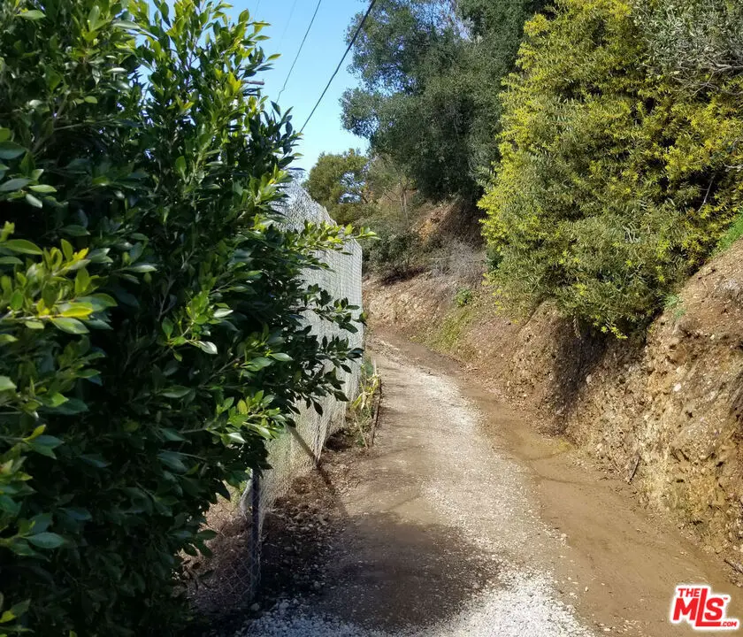 1552 Reseda Boulevard, Pacific Palisades, CA — listing photo 1