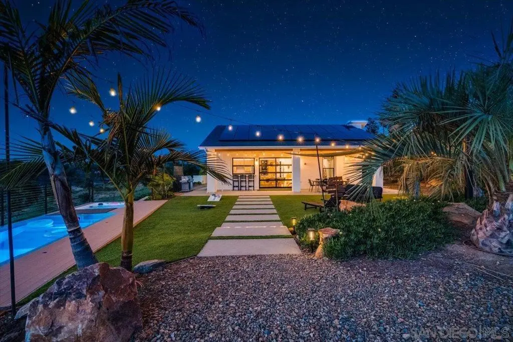 28742 Twin Oaks Valley, Vista, CA — listing photo 1