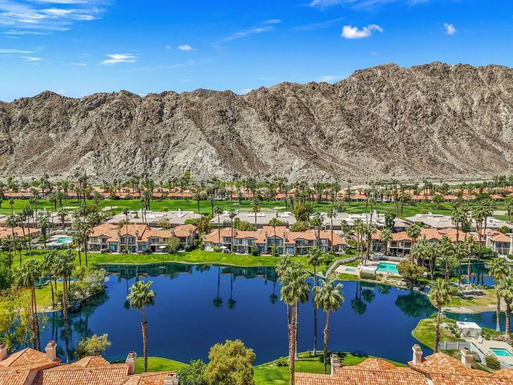 Residential Lease for rent at 55108 Firestone, La Quinta, Riverside County, CA featuring 2 beds and 3 baths