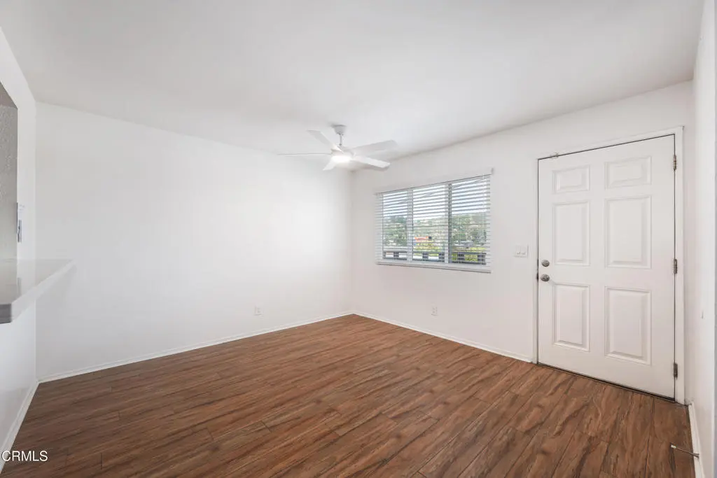 Residential Lease for rent at 10133 Tujunga Canyon Boulevard 3, Los Angeles, Los Angeles County, CA featuring 2 beds and 2 baths