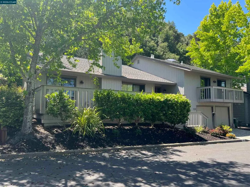 Residential Lease for rent at 114 Brookline St, Moraga, Contra Costa County, CA featuring 3 beds and 2 baths