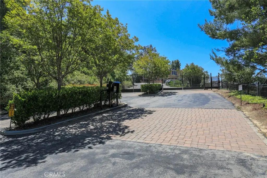 126 Pueblo Lane, Topanga, CA — listing photo 1