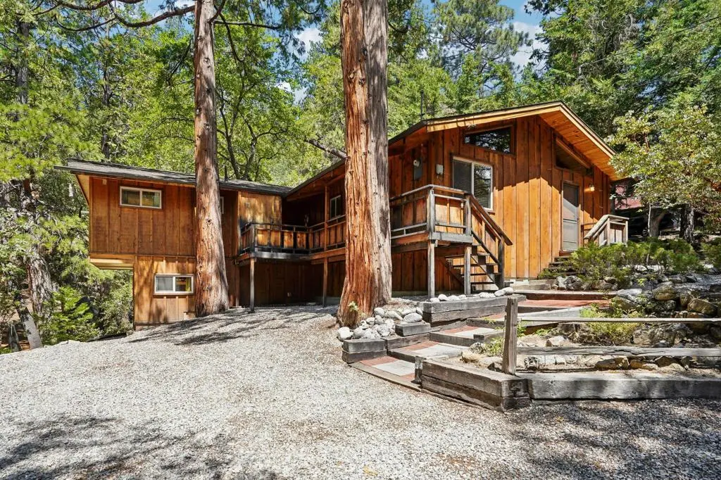 25425 Skyline Way, Idyllwild, CA — listing photo 1