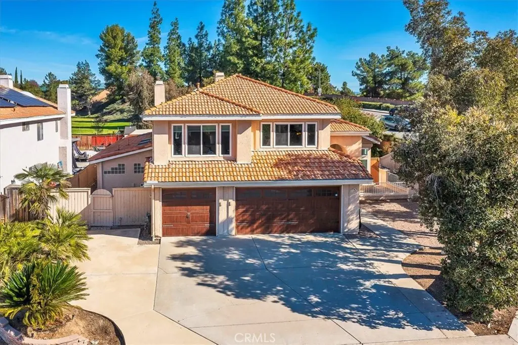 Single Family Residence for sale at 23860 Cadenza, Murrieta, CA featuring 6 beds and 3 baths