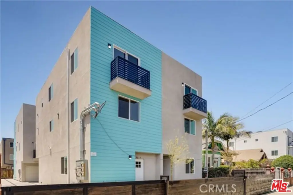 Condominium for rent at 1821 1/2 S New England Street, Los Angeles, CA featuring 5 beds and 4 baths